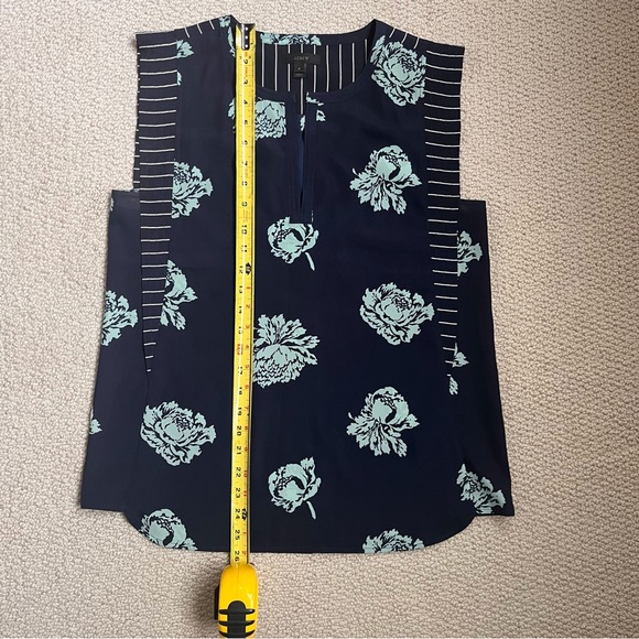 J Crew sleeveless blouse - Picture 2 of 6